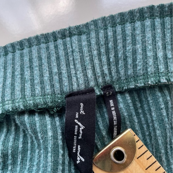 Urban Outfitters Out from Under Green Ribbed Flared Leggings Size Small - Picture 6 of 9